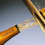 Sciabole da champagne personalizzate: la storia della tecnica del sabrage